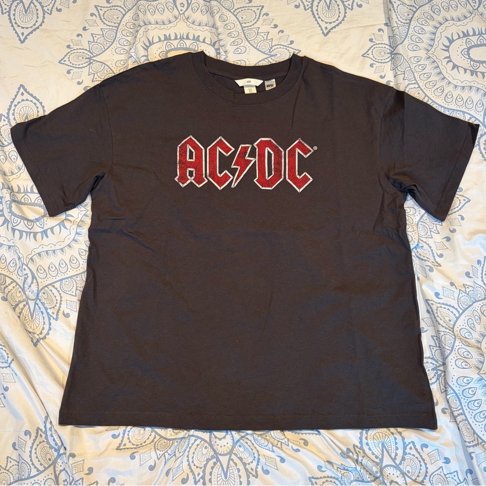 AC/DC Shirt medium